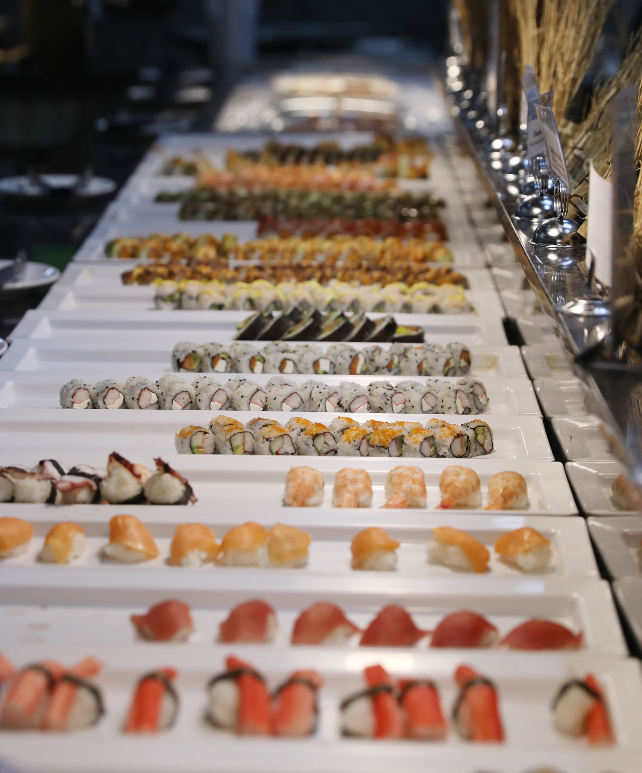 Toyosu sushi rolls